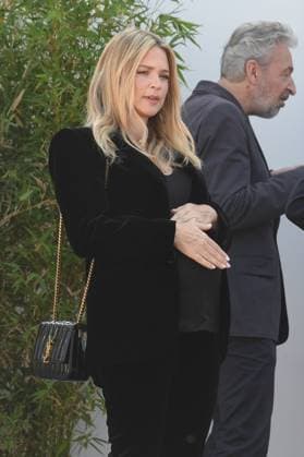 Virginie Efira - Just the Two of Us photocall, - The 76th Annual Cannes Film Festival CANNES, FRANCE CELEBRITES : 76e Festival de Cannes - Just the Two of Us photocall - 24 05 2023 LionelUrman Panoramic 