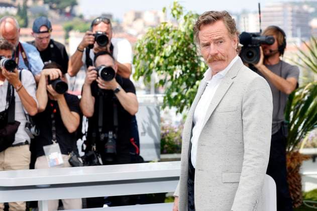 Bryan Cranston beim Photocall zum Kinofilm Asteroid City auf dem Festival de Cannes 2023 76. Internationale Filmfestspiele von Cannes am Palais des Festivals. Cannes, 24.05.2023