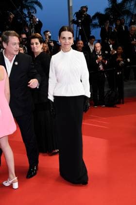 76th Cannes Film Festival 2023, Red Carpet Film . Pictured Il Sol Dell Avvenire . Pictured Juliette Binoche  Copyright: xSimonexComix xipa-agency.netx xPoolxPhotoxEventsx01x IPA_IPA38198027