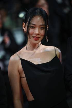 76e Festival International du Film de Cannes. MontÃ e des marches du film Vers un avenir radieux 292577 2023-05-24 Cannes France Hyung-seo, Kim (BIBI Naked bibi )  Copyright: xLionelxGuericolas MPPx STAR_292577_013
