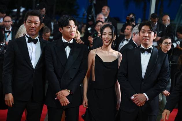 76e Festival International du Film de Cannes. MontÃ e des marches du film Vers un avenir radieux 292577 2023-05-24 Cannes France Hyung-seo, Kim (BIBI Naked bibi )  Copyright: xLionelxGuericolas MPPx STAR_292577_016