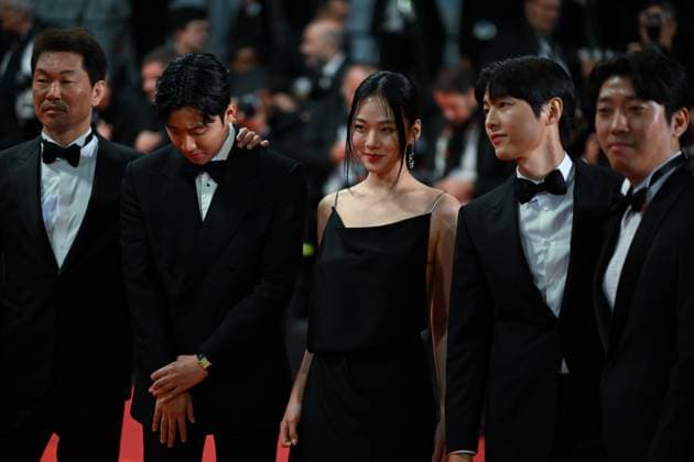 76e Festival International du Film de Cannes. MontÃ e des marches du film Vers un avenir radieux 292577 2023-05-24 Cannes France Hyung-seo, Kim (BIBI Naked bibi )  Copyright: xLionelxGuericolas MPPx STAR_292577_053