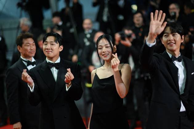 76e Festival International du Film de Cannes. MontÃ e des marches du film Vers un avenir radieux 292577 2023-05-24 Cannes France Hyung-seo, Kim (BIBI Naked bibi )  Copyright: xLionelxGuericolas MPPx STAR_292577_056
