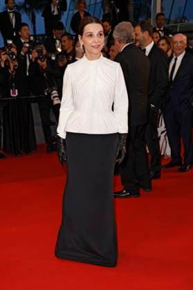 Juliette Binoche nach der Premiere des Kinofilms La passion de Dodin Bouffant auf dem Festival de Cannes 2023 76. Internationale Filmfestspiele von Cannes im Palais des Festivals. Cannes, 24.05.2023