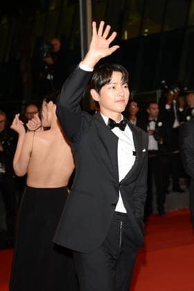 May 24, 2023, CANNES, France: CANNES, FRANCE - MAY 24: Song Joong-ki attends the Il Sol Dell Avvenire (A Brighter Tomorrow) red carpet during the 76th annual Cannes film festival at Palais des Festivals on May 24, 2023 in Cannes, France. CANNES France - ZUMAi09_ 20230524_zaf_i09_028 Copyright: xFrederickxInjimbertx