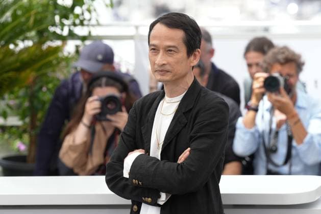 Tran Anh Hung CELEBRITES : 76 eme festival de Cannes - Photocall du film Â« La Passion De Dodin Bouffant Â» - Cannes - 25 05 2023 NorbertScanella Panoramic 