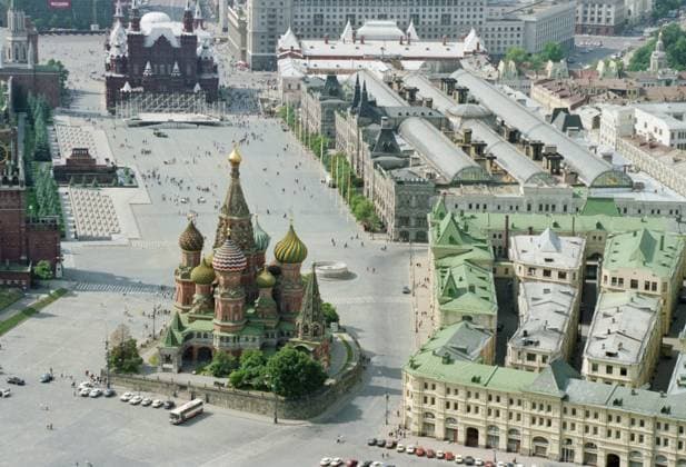 June 1-17, 1992. Moscow, Russia. The view shows the Spasskaya Kremlin Tower, the Cathedral of the Intercession of Most Holy Theotokos on the Moat, Middle Trade Rows (L-R front), Vladimir Lenin Mausoleum, the State Department Store (L-R 2nd row), the Nikolskaya Kremlin Tower and the State Historical Museum (L-R 3rd row) in Red Square. The exact date of the photograph is unknown. Roman Denisov TASS  18870443