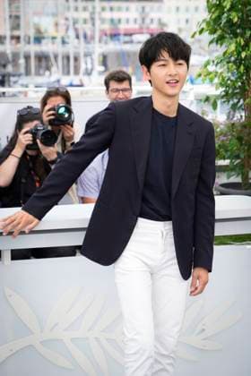 Foto IPP Daniele Cifala™ Cannes 25 05 2023 Hwa-Ran (Hopeless) Photocall - The 76th Annual Cannes Film Festival nella foto : Joong Ki Song Italy Photo Press - World Copyright