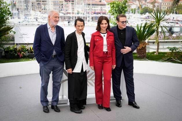 Foto IPP Daniele Cifala™ Cannes 25 05 2023 La Passion De Dodin Bouffant Photocall - The 76th Annual Cannes Film Festival nella foto : Benoit Magimel, Juliette Binoche, Director Tran Anh Hung and Pierre Gagnaire Italy Photo Press - World Copyright