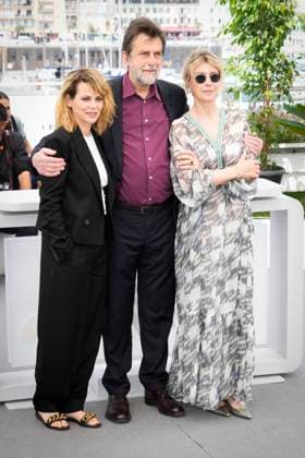 Il Sol Dell avvenire (A Brighter Tomorrow) Photocall - The 76th Annual Cannes Film Festival Czech-Italian actress Barbora Bobulova, Italian director Nanni Moretti and Italian actress Margherita Buy attend the Il Sol Dell avvenire (A Brighter Tomorrow) photocall at the 76th annual Cannes film festival at Palais des Festivals on May 25, 2023 in Cannes, France. Cannes France  Copyright: xDanielexCifalÃ x originalFilename: cifala-notitle230525_npzNm.jpg