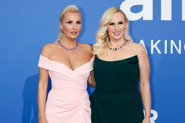 Ramona Agruma und Rebel Wilson bei der 29. amfAR Gala Cannes im Rahmen vom Festival de Cannes 2023 76. Internationale Filmfestspiele von Cannes im HÃ tel du Cap-Eden-Roc. Antibes, 25.05.2023
