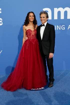 Cindy Cederlund und Lawrence Bender bei der 29. amfAR Gala Cannes im Rahmen vom Festival de Cannes 2023 76. Internationale Filmfestspiele von Cannes im HÃ tel du Cap-Eden-Roc. Antibes, 25.05.2023