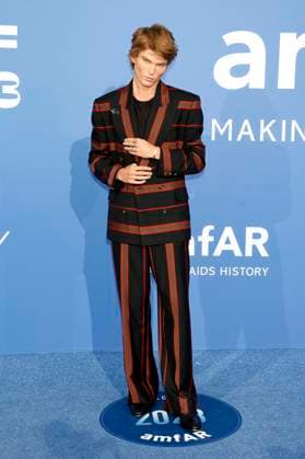 Jordan Barrett bei der 29. amfAR Gala Cannes im Rahmen vom Festival de Cannes 2023 76. Internationale Filmfestspiele von Cannes im HÃ tel du Cap-Eden-Roc. Antibes, 25.05.2023