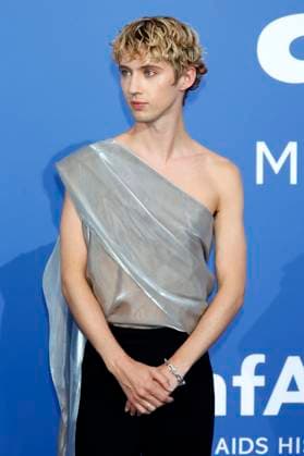 Troye Sivan bei der 29. amfAR Gala Cannes im Rahmen vom Festival de Cannes 2023 76. Internationale Filmfestspiele von Cannes im HÃ tel du Cap-Eden-Roc. Antibes, 25.05.2023