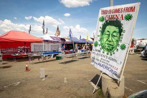 RECORD DATE NOT STATED A derogatory China Covid Sign at a Trump Rally in Prescott Valley *** einer abschuessig China¡ Covid Signieren im einer Trump Rallye ÊIn Prescott Tal 7774823