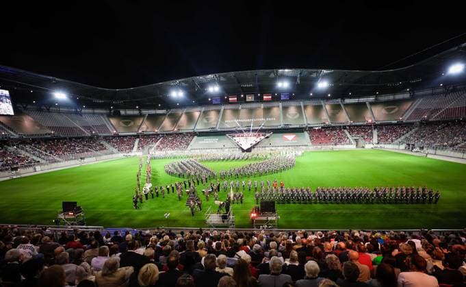 25.05.2023, Klagenfurt, AUT, Unterwegs in Kärnten, MilitaÌˆrmusikfestival 2023 - Klagenfurt, im Bild Übersicht, Stadion, Feature,