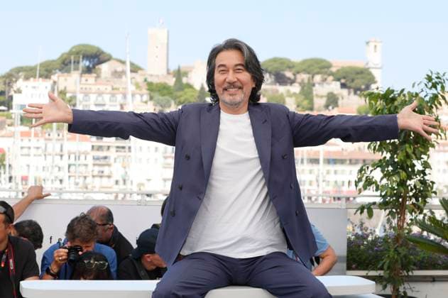 Koji Yakusho beim Photocall zum Kinofilm Perfect Days auf dem Festival de Cannes 2023 76. Internationale Filmfestspiele von Cannes am Palais des Festivals. Cannes, 26.05.2023