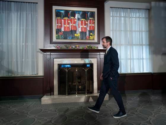 May 26, 2023, Ottawa, ON, Canada: Minister of Environment and Climate Change Steven Guilbeault is the first minister to arrive for a family photo with provincial counterparts and indigenous organizations following meetings, Friday, May 26, 2023 in Ottawa. Ottawa Canada  - ZUMAc35_ 20230526_zaf_c35_050 Copyright: xAdrianxWyldx