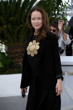 76th Cannes Film Festival 2023, Photocall film L AbbÃ Pierre . Pictured: Chloe Stefani  Copyright: xAlbertoxTerenghi PoolxPhotoxEvenx xPoolxPhotoxEventsx01x IPA_IPA38264571