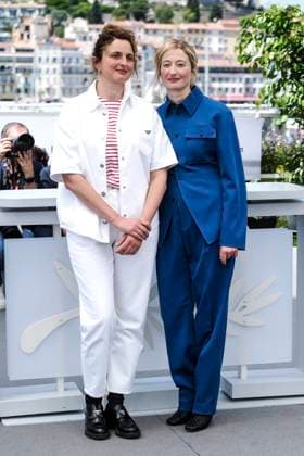 Alice Rohrwacher und Alba Rohrwacher beim Photocall zum Kinofilm La Chimera auf dem Festival de Cannes 2023 76. Internationale Filmfestspiele von Cannes am Palais des Festivals. Cannes, 27.05.2023