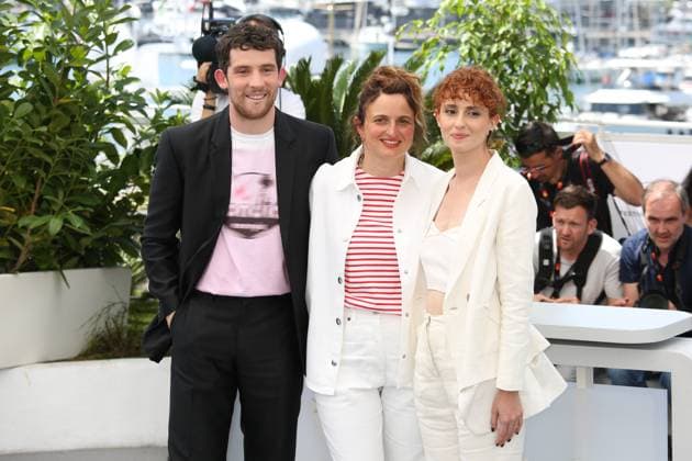 76e Festival International du Film de Cannes. Photocall. 76th Cannes Film Festival. Photocall with cast of the film La chimera . Josh O Connor, Alice Rohrwacher and Carol Duarte. 292714 2023-05-27 Cannes France  Copyright: xIsabellexVautierx xStarfacex STAR_292714_054