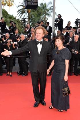John C. Reilly und Frau Alison Dickey bei der Elemental Premiere und Abschlussceremonie 76. Filmfestspiele in Cannes 27.05.2023