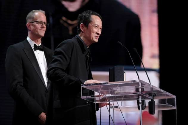 Pete Docter und Tran Anh Hung mit dem Preis für die beste Regie bei La passion de Dodin Bouffant bei der Preisverleihung auf dem Festival de Cannes 2023 76. Internationale Filmfestspiele von Cannes am Palais des Festivals. Cannes, 27.05.2023