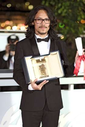 Pham Thien An mit der Goldenen Kamera für Inside the Yellow Cocoon Shell beim Photocall mit den Preisträgern auf dem Festival de Cannes 2023 76. Internationale Filmfestspiele von Cannes am Palais des Festivals. Cannes, 27.05.2023