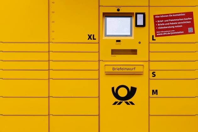 An über 11500 Standorten in Deutschland befinden sich DHL Packstationen Poststationen. Mit der Packstation können Pakete unabhängig von Öffnungszeiten enpfangen und verschickt werden. (Symbolfoto, Themenfoto) Bonn, 28.05.2023 NRW Deutschland *** There are DHL Packstations at over 11500 locations in Germany Poststations With the Packstation, parcels can be received and sent regardless of opening hours Symbol photo, theme photo Bonn, 28 05 2023 NRW Germany Copyright: xChristophxHardtx