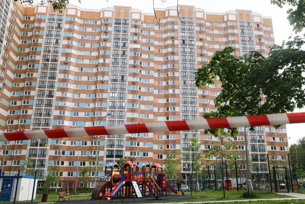 Bilder des Jahres 2023, News 05 Mai News Themen der Woche KW22 News Bilder des Tages RUSSIA, MOSCOW - MAY 30, 2023: A view of an apartment block in southwestern Moscow hit by a drone. The building is being evacuated, no injuries have been reported. Alexander Shcherbak TASS  59505592