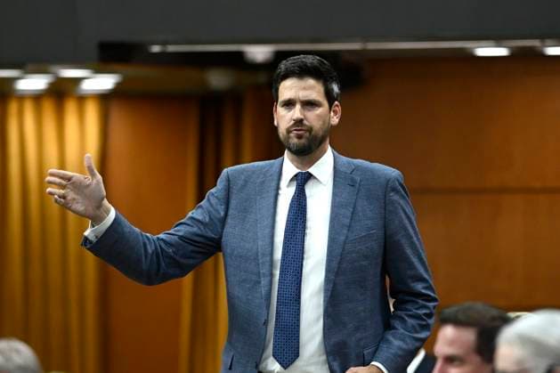 May 30, 2023, Ottawa, ON, CAN: Minister of Immigration, Refugees and Citizenship Sean Fraser rises during Question Period in the House of Commons on Parliament Hill in Ottawa on Tuesday, May 30, 2023. Ottawa CAN  - ZUMAc35_ 20230530_zaf_c35_058 Copyright: xJustinxTangx