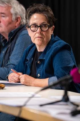 Pressekonferenz der Linken uzr Strafanzeige gegen bayerische Politiker Adelheid Rupp (Rechtsanwältin und Landessprecherin der Linken) bei der Pressekonferenz. Am 31. Mai 2023 veranstaltete die Partei die Linke zusammen mit Aktivist*innen, Parteien und Initiativen, eine Pressekonferenz in München, Deutschland. Das Anliegen war Erstattung einer Strafanzeige gegen hochrangige Politiker der bayrischen Staatsregierung betreffend dem Agieren für die Razzien bei der Letzten Generation. -- Adelheid Rupp (lawyer and state spokeswoman of the Left Party) at the press conference. On May 31, 2023, the Left Party, together with activists, parties and initiatives, held a press conference in Munich, Germany. The purpose was to file a criminal compla Copyright: xmufkinnphotosx