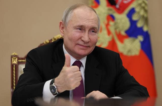 News Bilder des Tages Russia Putin Children s Day 8446440 01.06.2023 Russian President Vladimir Putin attends a meeting with families awarded Orders of Parental Glory via teleconference call at Kremlin in Moscow, Russia. Gavriil Grigorov Sputnik Moscow Russia  Copyright: xGavriilxGrigorovx