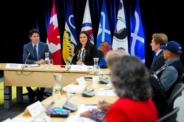 June 1, 2023, Ottawa, ON, CAN: Prime Minister Justin Trudeau and Metis National Council President Cassidy Caron, middle, co-chair a Metis National Council meeting in Ottawa on Thursday, June 1, 2023. Ottawa CAN  - ZUMAc35_ 20230601_zaf_c35_012 Copyright: xSeanxKilpatrickx