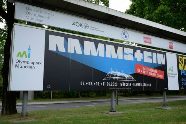 Rammstein Danke München für 4 ausverkaufte Shows - Plakat beim Olympiapark, München 5.06.2023