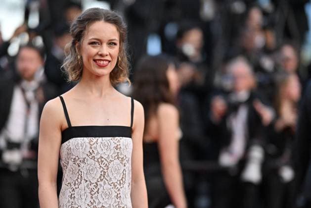 Cannes - Closing Ceremony Arrivals Paula Beer at the Closing Ceremony of the 76th Cannes Film Festival in Cannes, France on May 27, 2023. Photo by Julien Reynaud APS-Medias ABACAPRESS.COM Cannes France  Copyright: xReynaudxJulien APS-Medias ABACAx 854982_025 ReynaudxJulien APS-Medias ABACAx 854982_025