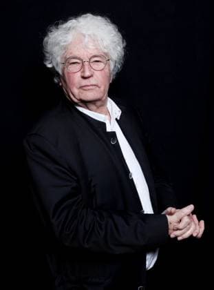 Exclusive - Jean-Jacques Annaud Portrait Exclusive - Jean-Jacques Annaud poses on February 06, 2023 in Paris, France. Photo by Jerome DominÃ ABACAPRESS.COM Paris France  Copyright: xDominexJerome ABACAx 841158_038 DominexJerome ABACAx 841158_038