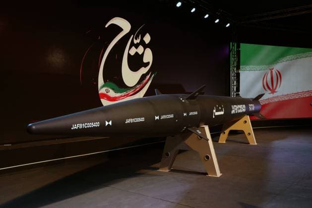 News Themen der Woche KW23 News Bilder des Tages Fattah Hypersonic missile is unveiled in a ceremony in Tehran, Iran, Tuesday, June 6, 2023. While tensions are high with the United States over Tehran s nuclear program, Iran has unveiled its first-ever hypersonic missile, Fattah, capable of traveling at 15 times the speed of sound and can penetrate missile defence systems and will give it a military edge, Iran s Defence Ministry said in a statement.  IRN2023060602 IranianxDefencexMinistry