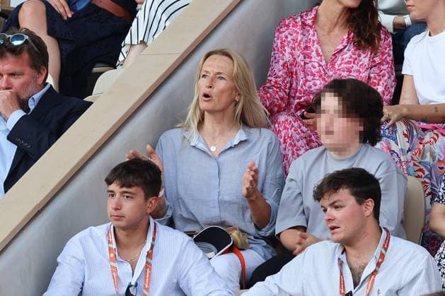 Roland Garros 2023 - Celebrities In The Stands - Day 10 NB Estelle Lefebure in the stands during French Open Roland Garros 2023 on June 06, 2023 in Paris, France. Photo by Nasser Berzane ABACAPRESS.COM Paris France  Copyright: xBerzanexNasser ABACAx 856021_002 BerzanexNasser ABACAx 856021_002