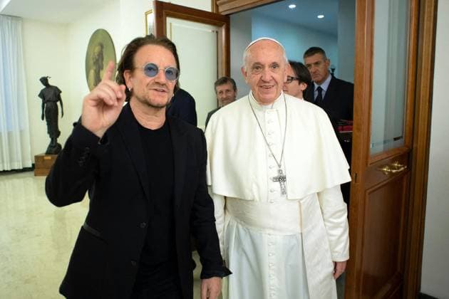 (File) Pope Francis with stars and royals - Vatican U2 front man Bono Vox meets pope Francis during a private audience at the Vatican on September 19, 2018. Bono said they ?let the conversation go where it wanted to go,? discussing ?big themes,? such as the future of commerce and how it might serve sustainable development goals. - Pope Francis will celebrate his 10th anniversary of pontificate on March 13. Photo by Eric Vandeville ABACAPRESS.COM Rome Vatican (or Holy See)  Copyright: xVandevillexEric ABACAx 843019_009 VandevillexEric ABACAx 843019_009
