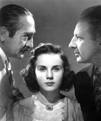 ONE HUNDRED MEN AND A GIRL, (aka 100 MEN AND A GIRL), from left, Adolphe Menjou, Deanna Durbin, Leopold Stokowski, 1937MBDONHU EC062 PUBLICATIONXNOTxINxCANxCHNxFRAxITAxJPNxNORxPOLxRUSxESPxUKxUSA Copyright: xx MBDONHU EC062