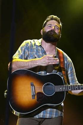 08 June 2023 - Nashville, Tennessee - Jordan Davis. 2023 CMA Music Fest Nightly Concert held at Nissan Stadium. Photo Credit: Dara-Michelle Farr AdMedia 293217 2023-06-08 Tennessee Nashville Etats-Unis  Copyright: xAdMediax STAR_293217_040