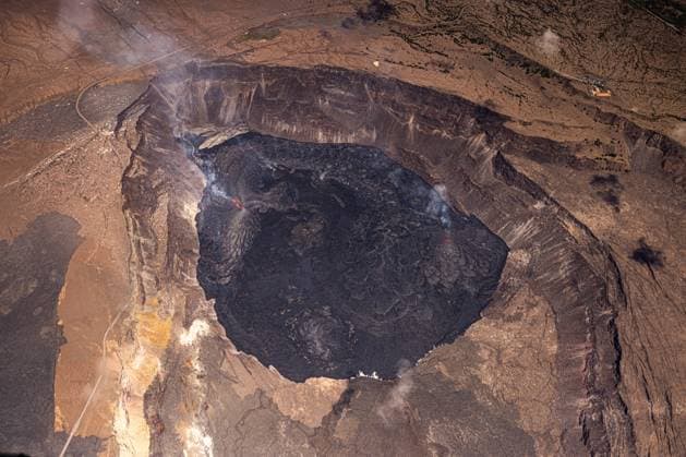 KILAUEA, HI - June 8, 2023 : Aerial images as Lava erupts in the HalemaÊ»umaÊ»u Crater of the Kilauea Volcano. After three months of inactivity, the Kilauea volcano resumed eruptions on June 7, 2023 in Kilauea, HI. Copyright: xErikxKabikxPhotography xMediaPunchx