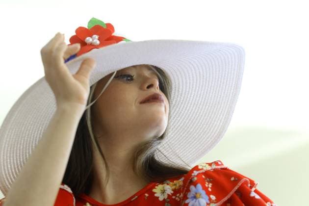 Jessica Jacinto, Model mit Down-Syndrom bei Angel Venegas Modenschau in Valencia, Venezuela June 11, 2023: June 12, 2022. Jessica Jacinto, the Venezuelan model with Down syndrome, was present and paraded Sprint summer, made by fashion designer Angel Venegas, in the state city of Valencia, Carabobo state. Venezuela. Photo: - ZUMAhe3_ 20230611_zbp_he3_026 Copyright: xJuanxCarlosxHernandezx