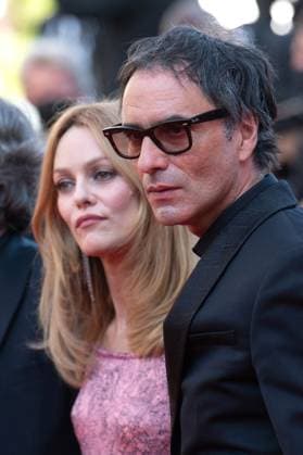 Cannes - De Son Vivant Premiere Vanessa Paradis and Samuel Benchetrit attending the De Son Vivant Premiere as part of the 74th Cannes International Film Festival in Cannes, France on July 10, 2021. Photo by Aurore Marechal ABACAPRESS.COM Cannes France  Copyright: xMarechalxAurore ABACAx 772343_022 MarechalxAurore ABACAx 772343_022