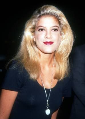 Tori Spelling, 1992, Photo By Michael Ferguson PHOTOlink Courtesy Everett Collection (Tori Spelling1937)ASCA033 F4509 PUBLICATIONXNOTxINxCANxCHNxFRAxITAxJPNxNORxPOLxRUSxESPxUKxUSA Copyright: xx ASCA033 F4509