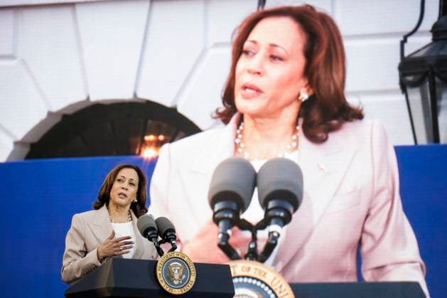 DC: President Biden Hosts a Juneteenth Concert on the South Lawn Vice President Kamala Harris speaks during a Juneteenth concert on the South Lawn of the White House on June 13, 2023 in Washington, D.C. Juneteenth celebrates the emancipation of enslaved African Americans on June 19th and was declared a federal holiday in 2021 by President Joe Biden. (Photo by Samuel Corum Pool ABACAPRESS.COM) Washington The White House DC United States  Copyright: xPool ABACAx 856900_013 Pool ABACAx 856900_013