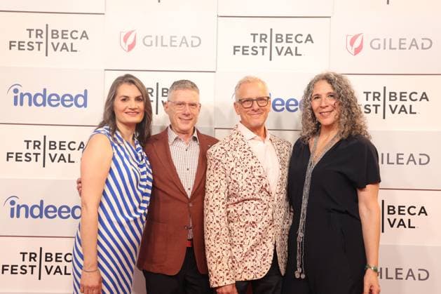 RECORD DATE NOT STATED TriBeCa Film Festival (NEW) Tribeca Film Festival: Taylor Mac™24-Decade History of Popular Music. June 14, 2023, New York, USA: Taylor Mac, Rob Epstein, Jeffrey Friedman, Matt Ray, Machine Bazzle, Joel Stillerman, Linda Brumbach. ,New York s hottest club is Taylor Mac s 24-Decade History of Popular Music. This club has everything: countercultural history, off-the-wall interpretations of America s most recognizable tunes, ping pong warfare, giant inflatable penises making love and war to David Bowie s Heroes, shameless gay melodrama, and of course, MacArthur Fellowship winner Taylor Mac. Credit: Jose Francisco Thenews2 (Foto: Jose Francisco Thenews2 imago images) TriBeCa Film Festival Copyright: xJosexFranciscox