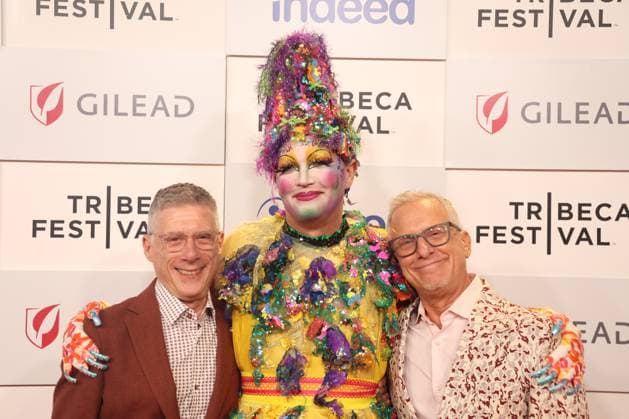 RECORD DATE NOT STATED TriBeCa Film Festival (NEW) Tribeca Film Festival: Taylor Mac™24-Decade History of Popular Music. June 14, 2023, New York, USA: Taylor Mac, Rob Epstein, Jeffrey Friedman, Matt Ray, Machine Bazzle, Joel Stillerman, Linda Brumbach. ,New York s hottest club is Taylor Mac s 24-Decade History of Popular Music. This club has everything: countercultural history, off-the-wall interpretations of America s most recognizable tunes, ping pong warfare, giant inflatable penises making love and war to David Bowie s Heroes, shameless gay melodrama, and of course, MacArthur Fellowship winner Taylor Mac. Credit: Jose Francisco Thenews2 (Foto: Jose Francisco Thenews2 imago images) TriBeCa Film Festival Copyright: xJosexFranciscox