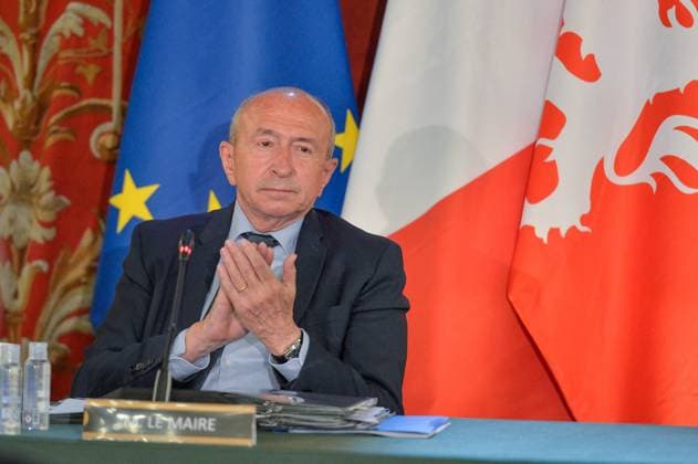 Mayoral Power Transfer during the first municipal council in Lyon First Municipal Council where Gerard Collomb does the power transfer to Gregory Doucet, elected new Mayor in Lyon, France on July 4, 2020. Photo by Julien Reynaud APS-Medias ABACAPRESS.COM Lyon France  Copyright: xReynaudxJulien APS-Medias ABACAx 735506_005 ReynaudxJulien APS-Medias ABACAx 735506_005